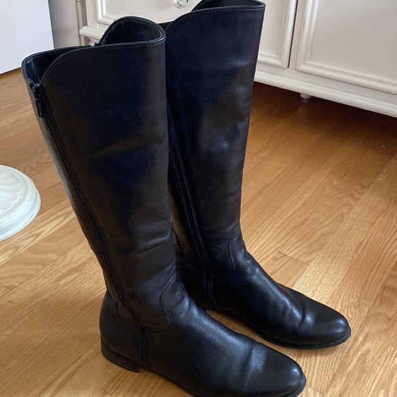 LaCanadienne Boots - Picture 9 of 16